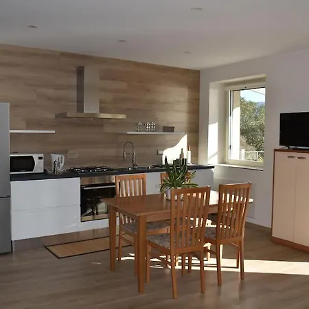 Apartment Casa Vittoria Cod.017106-cni-00074 *